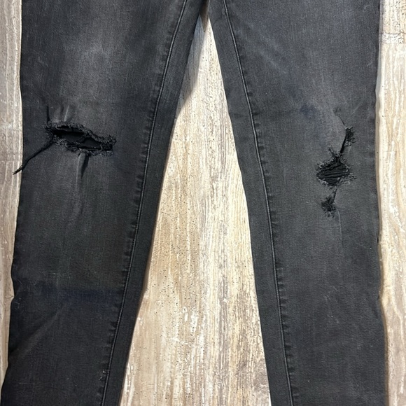 Maurice’s - Picture 3 of 7